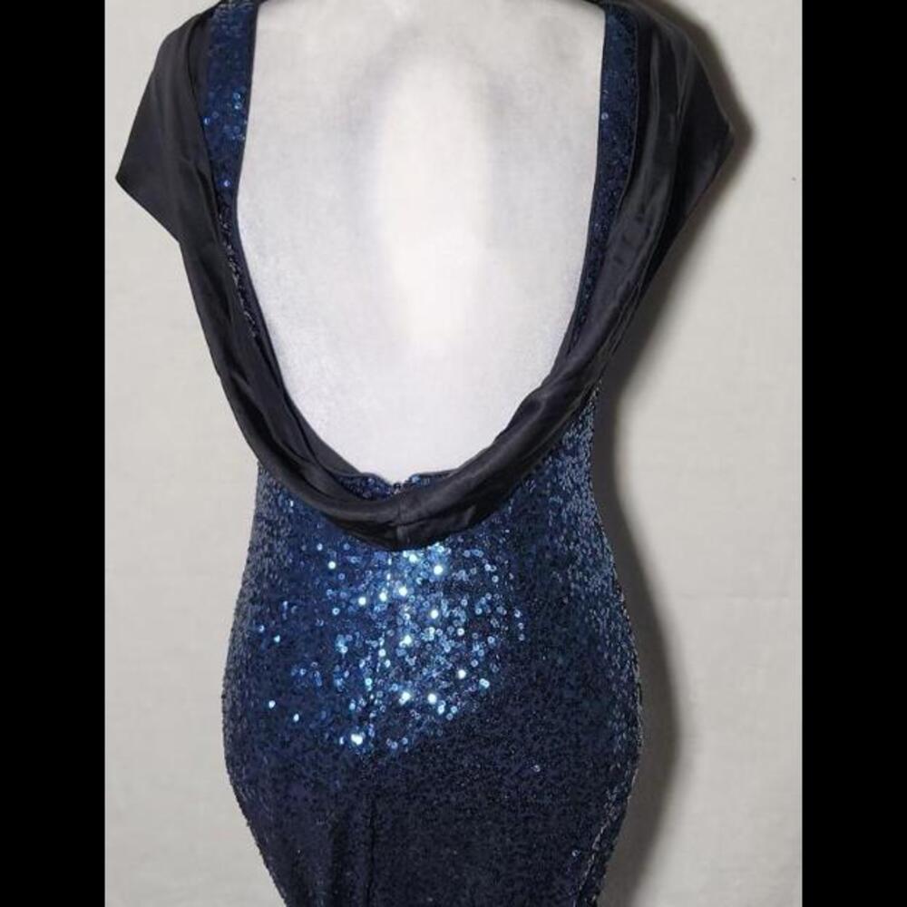 BADGLEY MISCHKA Sequin Cowl Loop Formal Gown open back, 10 - Picture 4 of 4